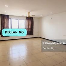 Kitchen Cabinet and Fully Aircond 