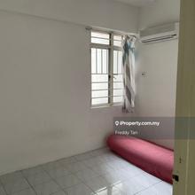 Sinar Bukit dumbar Un-furnished 1-car park