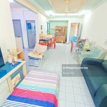 Permas Jaya/ Low Cost Flat/ Mid Floor/ Renovated Unit 