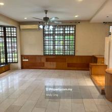 Taman Perling, Corner Lot