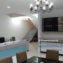 Puchong 2 storey duplex 4rooms 4baths good quality furniture unit!