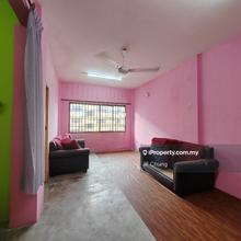 Tampoi flat for sale, near to school