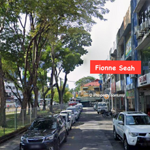 Exclusive Listing Rare Unit Jelutong 3 Storeys Shoplot For Sale 