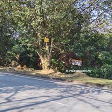200m to Bukit Beruntung Golf Club 