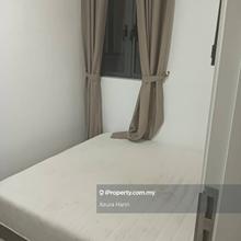 Fully Furnished Middle Room at United Point Residence