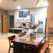 Below Market Prices , Kitchen Cabinet, Facing Genting , Corner Unit
