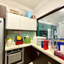 Corner Unit, renovated & Partially Furnished. 3 carpark available!