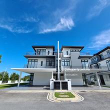 New, Free Spa n Mot- 3 Storey Senna Sei D at Presint 12 Putrajaya