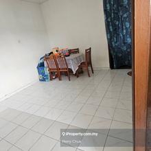 Taman Daya Flat Near Setia Indah Mount Austin