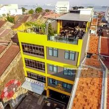 Heritage zone , fully reno , fully furnish 