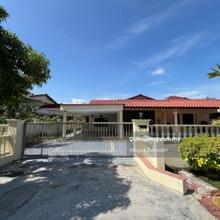 Spacious 1 Sty Bungalow Robina Park, Teluk Air Tawar, Butterworth