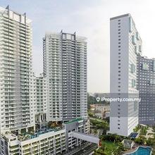 Vertiq,Gelugor,Middle Floor,Full Reno & Furnished,2 Carparks,Seaview