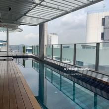 Penthouse with big terrace and pool with unblocked palace and KL view