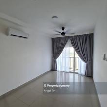 Spacious 1050sqft Skylake Residence with Balcony Facing Lake for Rent