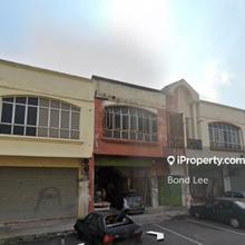 One and half storey factory