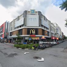 Sri Petaling hottest street 3 storey shoplot for sale