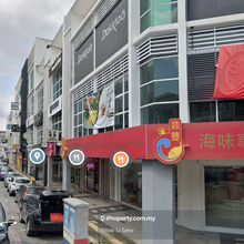 Prime location plenty of parking suitable for all kind business