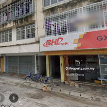Bandar Baru Nilai, Putra Point shop for Sale
