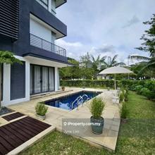 P8sera lakeview corner villa with pool & big land at Putrajaya