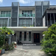Three storey house in tmn bangi avenue,kajang,selangor