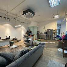 Endlot ground floor comes with air cond