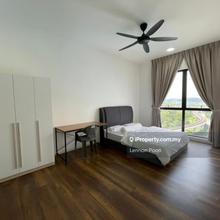 Sqwhere sungai buloh master room with private bathroom (brand new)
