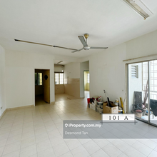 Nice unit 900spft Kasuarina Apt Botanic Klang
