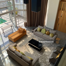 Penthouse with swimming pool with KL skyline view