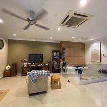 3 Storey link house move in condition for sale 