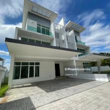 Semi-D house for Sale