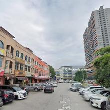 Facing Mainroad 3 Storey Shoplot Bandar Puteri Puchong for Sale