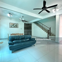 Kulai bandar putra double storey cluster for rent 3k nego