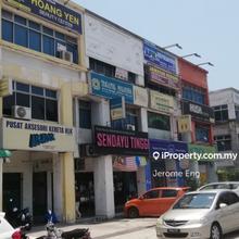 Facing Main Road, High visibility and good exposure