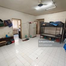 Below market, kl centre, ready tenant, covered parking,easy access
