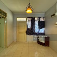 Mentari Court, Bandar Sunway 3 Rooms - 1 Car Park Partially Furnished
