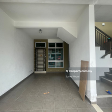 Good Condition/Townhouse Tmn Cemerlang/Jln Cemerlang/3 Bedroom/Rm1200