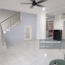 2 Storey house at Setia tropika only rental 800 dollar 