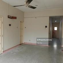 Located at KL City Centre & within walking distance to shops