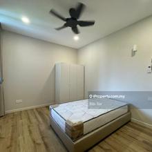 Ricketts estate Female only premium for rent