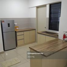 Medium Floor, Air Cond, Water Heater, Fridge, Washer,  2-Car Park