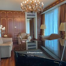 Modern , bright and strategic location 5 mins walk to Twin Towers 