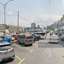 Prime 3 storey Freehold Shop Facing Main Road For Sale