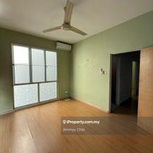 Academic lane/ 3 storey townhouse/ 4b4b/ gate and guard