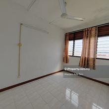 Jalan Merak 1/1 Palm Court Townhouse Bandar Putra Kulai 