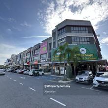 3 story shop