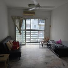 Freehold Akasia apartment unit For Rent