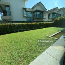 Bayou Creek semi-d with bigger land, basic fitting 