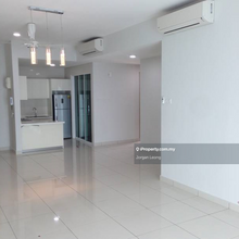 Walking distance to MRT and grocery