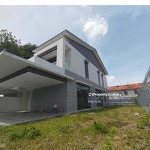 Semi-D house for Sale