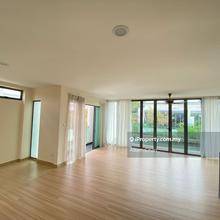 Reflexion Pool Villa with land at Tmn Nusaputra Puchong Cyberjaya